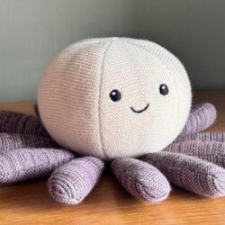 32 32